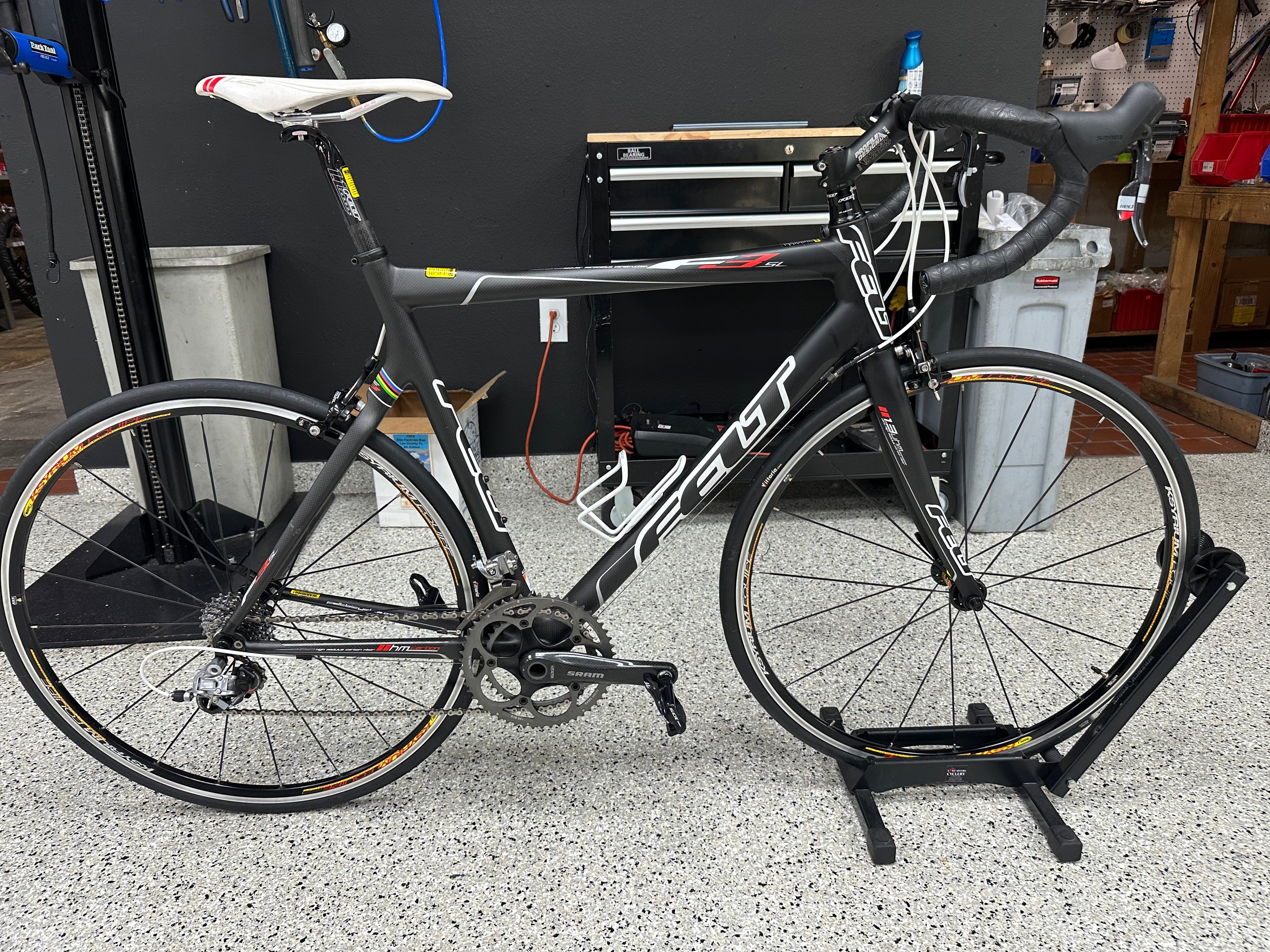 USED 2009 Felt F3 road size 58