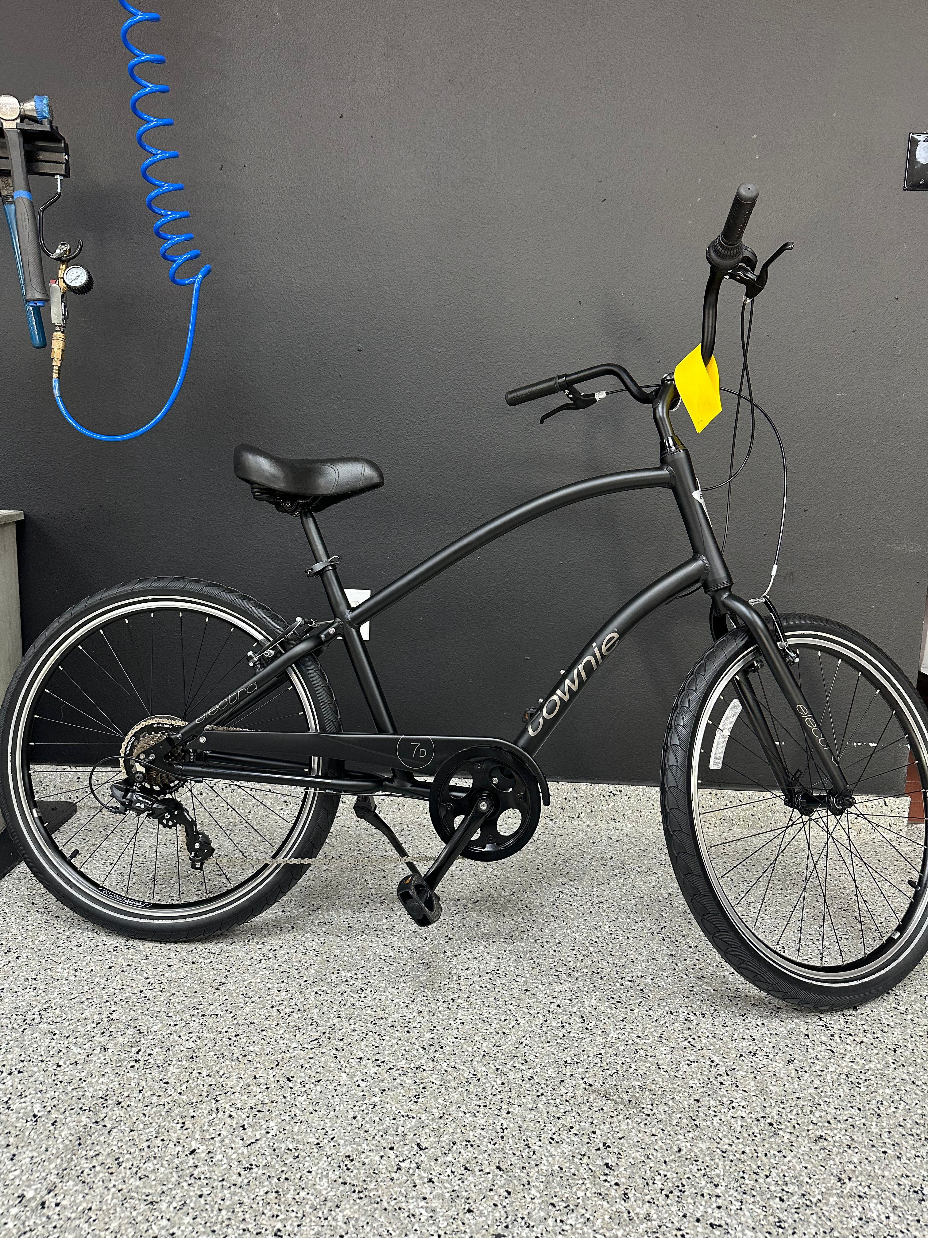 USED Townie 7D - Matte Black