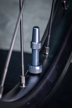 Muc-Off V2 Tubeless Valve Kit - Gray, 44mm, Pair